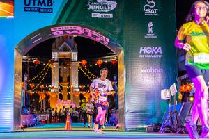 BIB: 400, 30737
                            <button type="button" onclick="openModal(21812132)" class="btn btn-primary btn-sm float-right btn-popup" data-toggle="modal" data-target=".modal-high-quality">
                        <i class="fas fa-shopping-cart"></i> Add to Cart
                    </button>
                                            <button type="button" onclick="isThisMe(21812132, true)" class="btn btn-success btn-sm float-right btn-popup btn-isme hidden" data-toggle="tooltip" data-placement="bottom" title="นี่คือรูปของคุณใช่ไหม คลิกที่นี่เพื่อเอาเข้าอัลบั้ม">
                        <i class="fas fa-plus"></i> Add to album
                    </button>
                    <button type="button" onclick="isThisMe(21812132, false)" class="btn btn-warning btn-sm float-right btn-popup btn-isnotme hidden">
                        <i class="fas fa-ban"></i> Remove from album
                    </button>